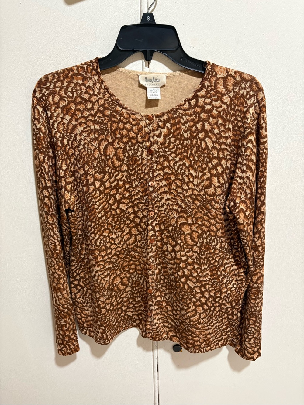 Neiman Marcus button front cardigan